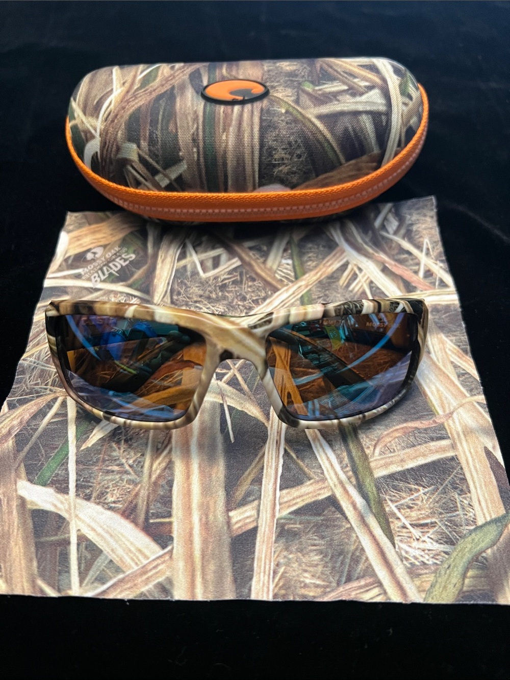Costa x Mossy Oak Camouflage blades Sunglasses with Blue-Reflective Lenses